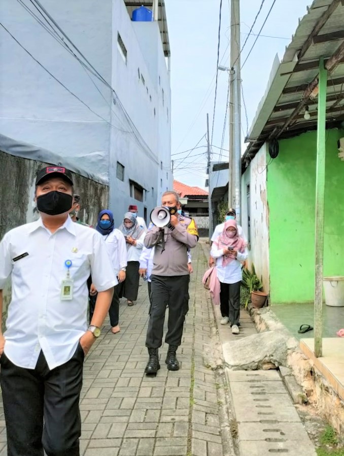 Wawaran Prokes Bersama Binwil Dinas Lingkungan Hidup Kota Tangerang di Jl. Masjid X.A