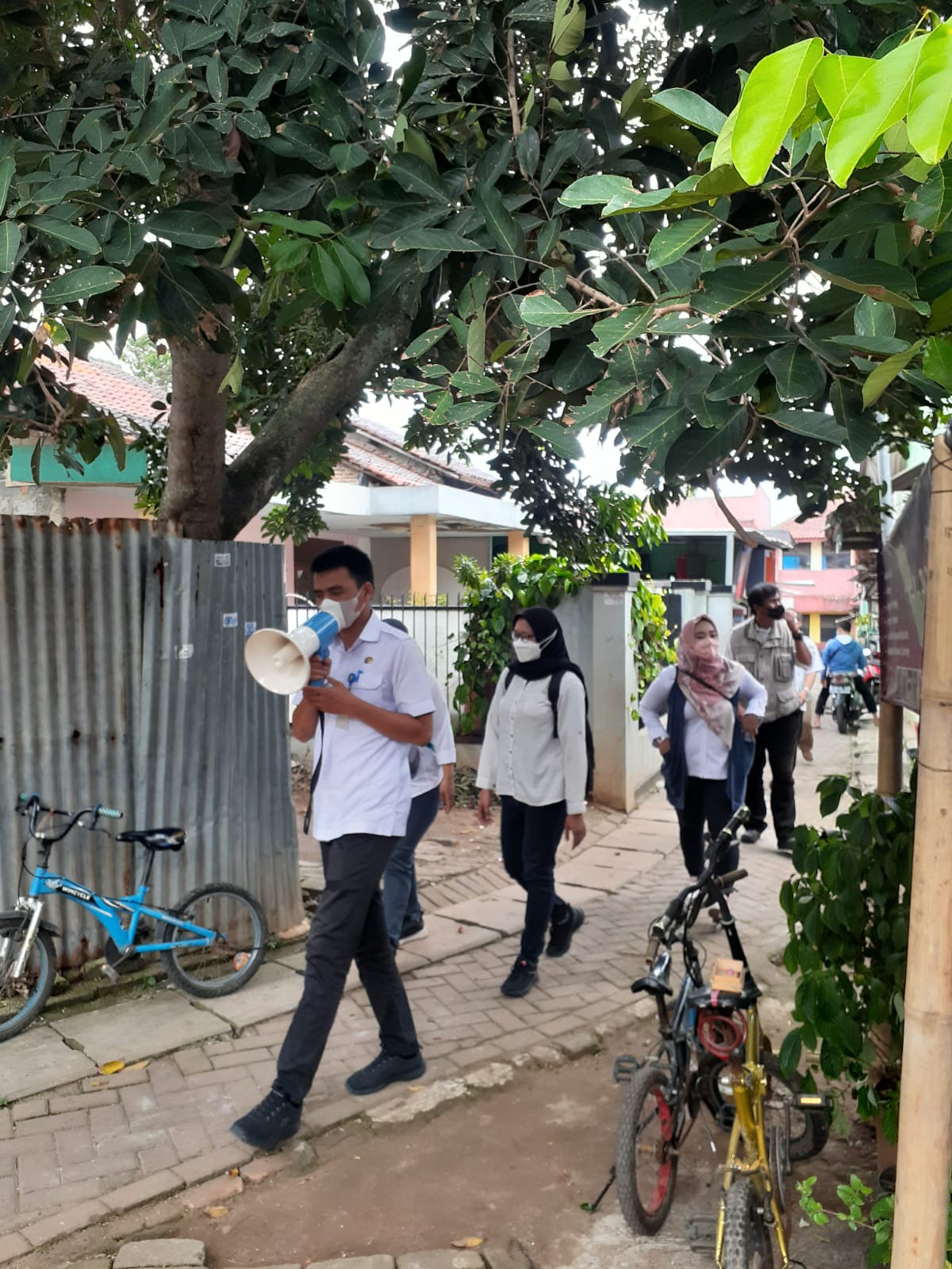 Wawaran Prokes Bersama Binwil Dinas Lingkungan Hidup Kota Tangerang di RW 02