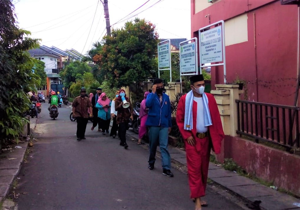 Wawaran Prokes Bersama Binwil Dinas Lingkungan Hidup Kota Tangerang di RW 05