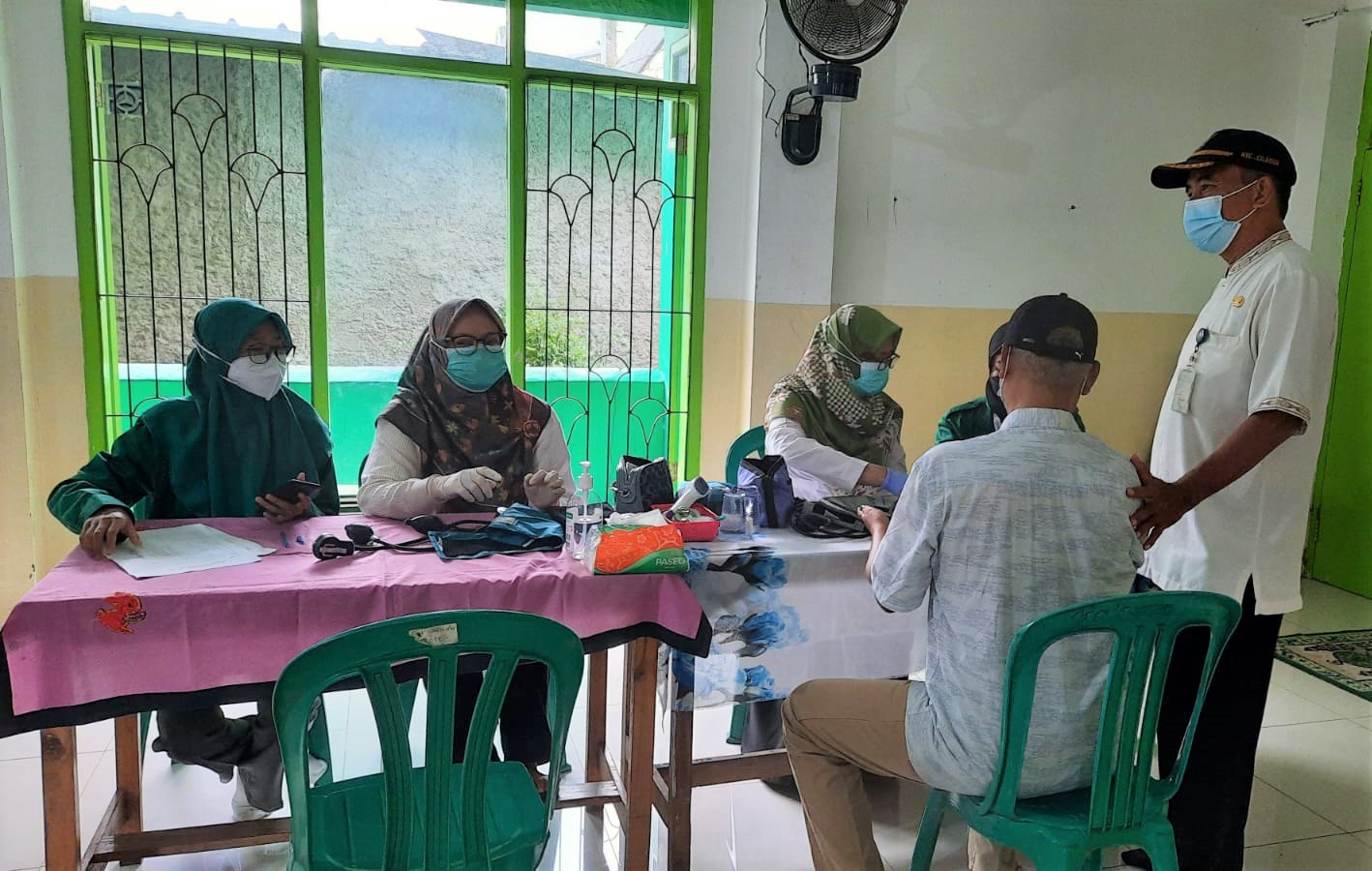 Monitoring Vaksinasi Dosis 1 & 2 dan Booster di Musholla Nurul Huda RW 05