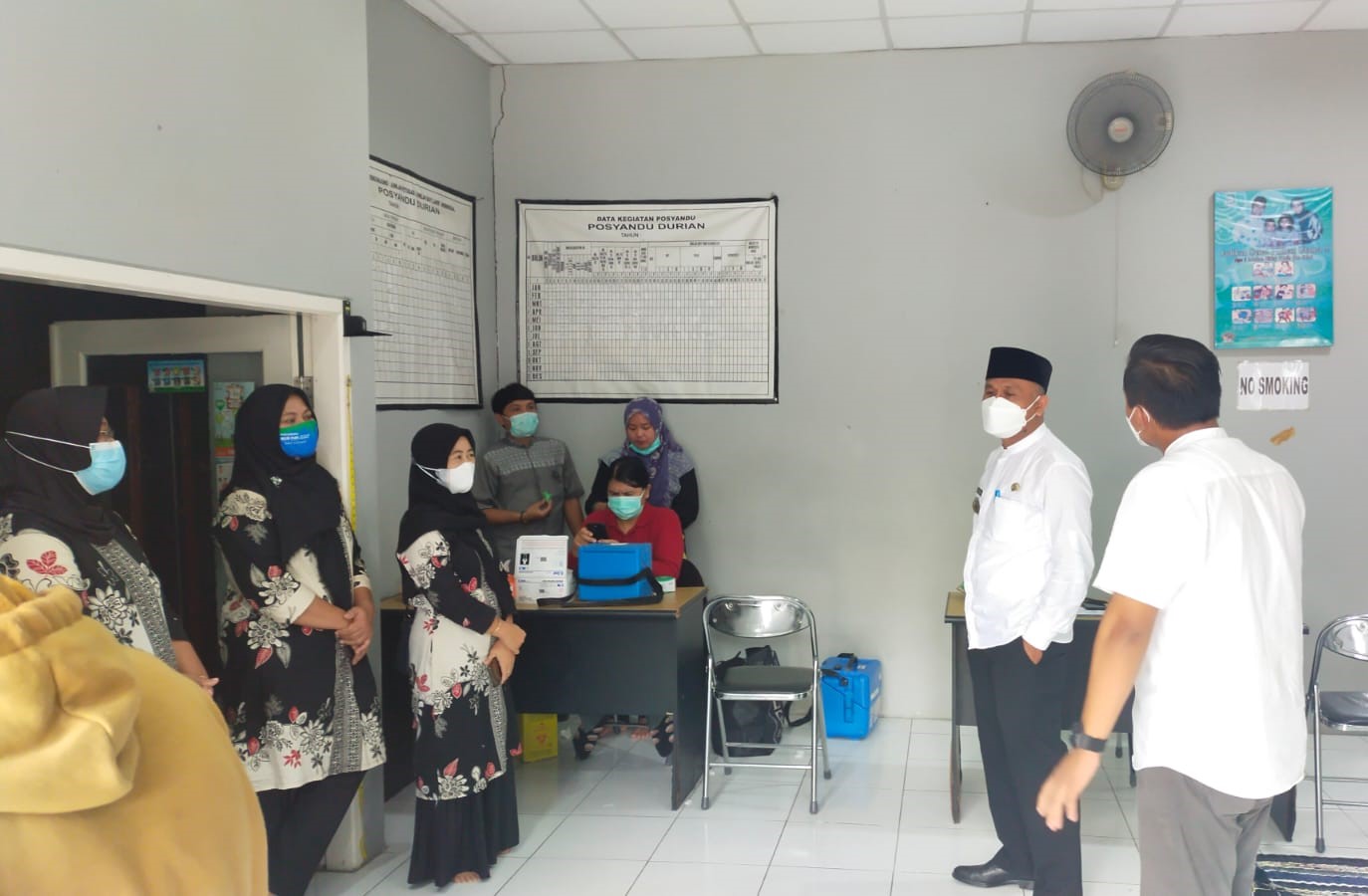 Monitoring Vaksinasi Dosis 1 & 2 dan Booster di Posyandu Durian Pondok Lakah Permai RW 16