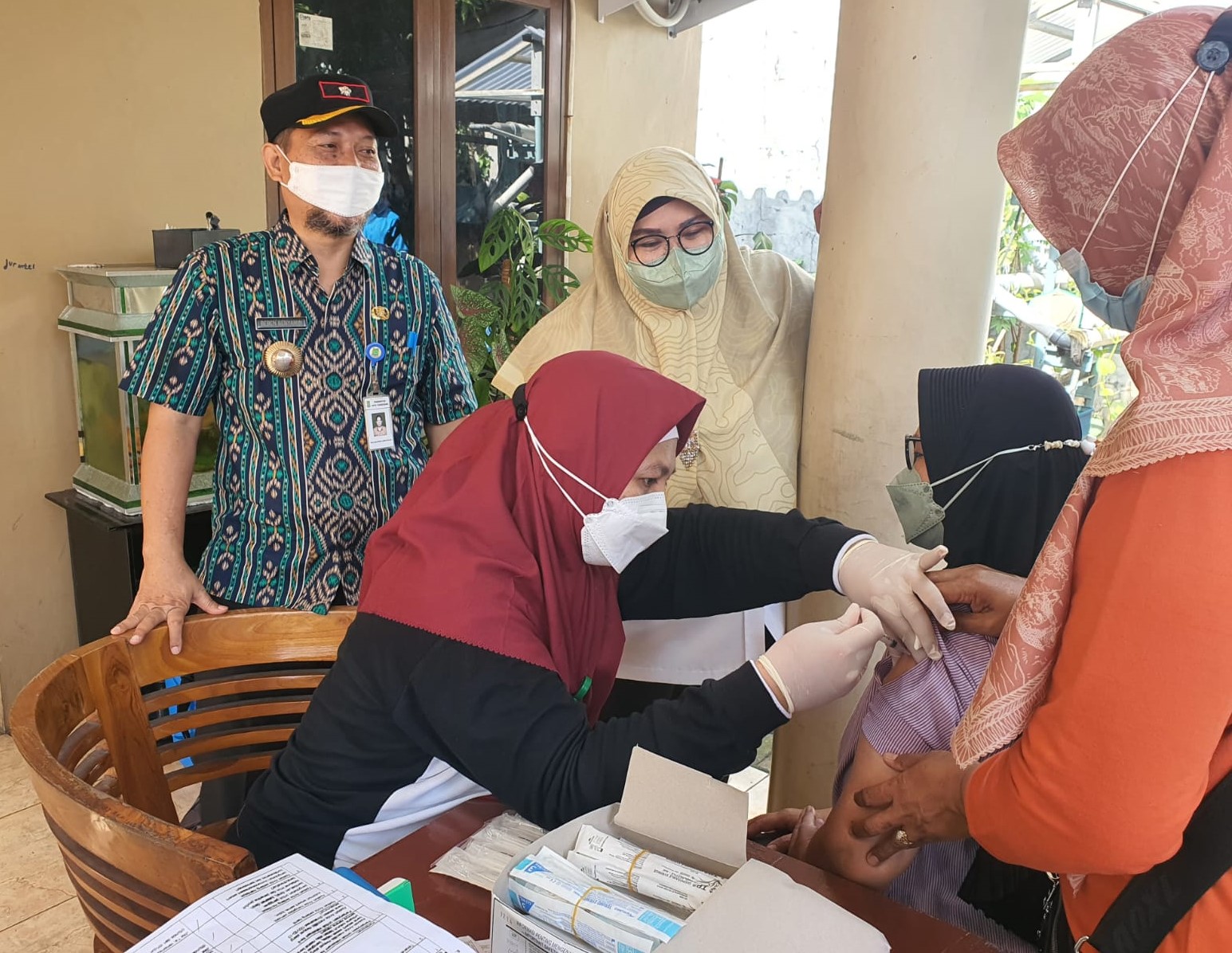 Monitoring Vaksinasi Dosis 1 & 2 dan Booster di RT 03-10 Kelurahan Paninggilan Utara