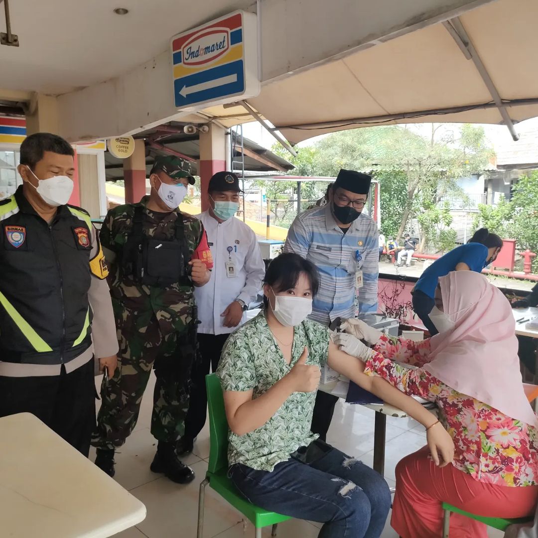 Kegiatan Vaksinasi Dosis 1, 2 dan Booster di Plaza Borobudur Ciledug
