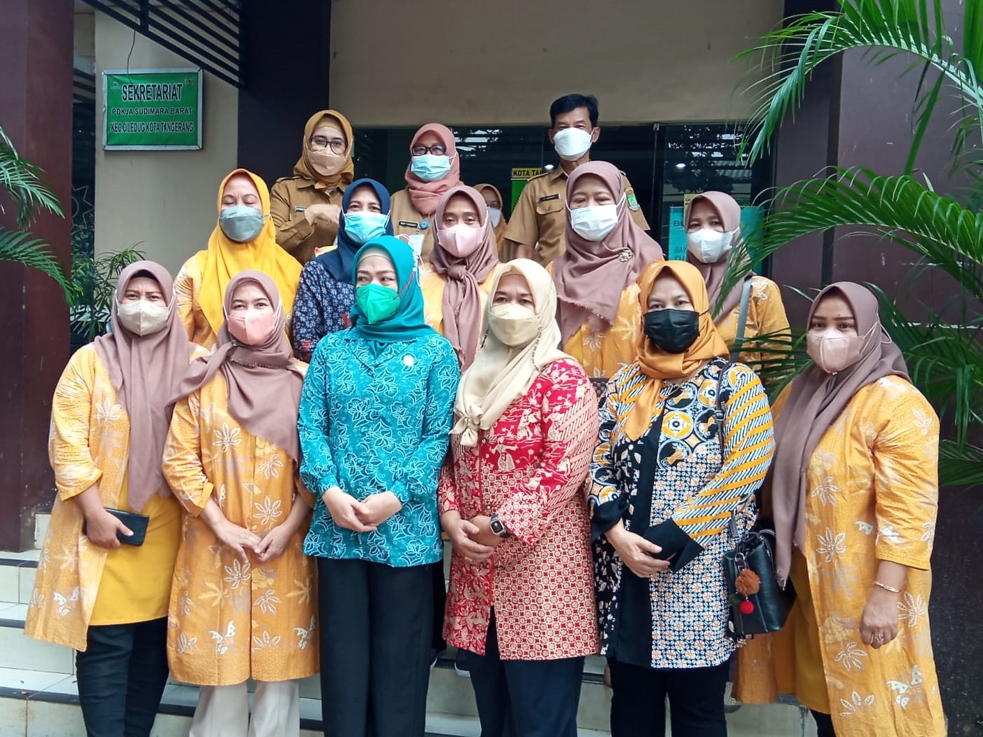 Kegiatan Peningkatan Kualitas Hidup Perempuan (PKHP) Kota Tangerang di Aula Kelurahan Sudimara Barat