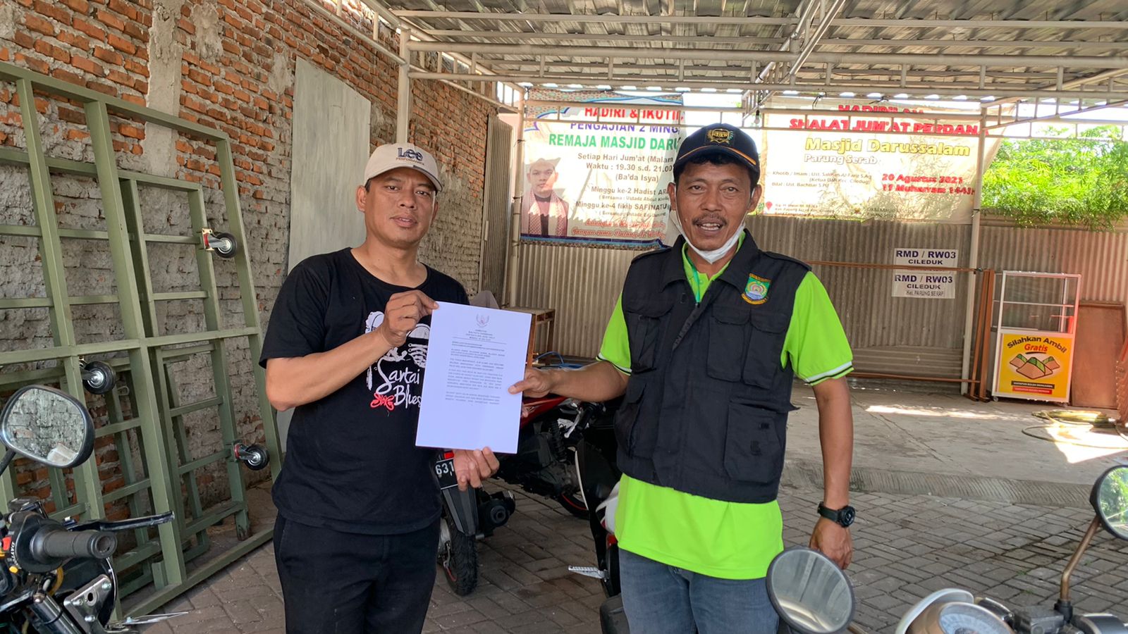 Penyampaian Surat Edaran Walikota kepada Pengurus DKM di Wilayah Kelurahan Parung Serab
