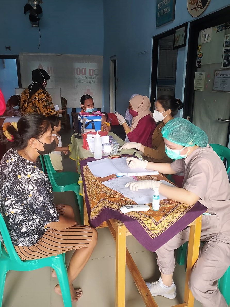 Monitoring Kegiatan Bulan Imunisasi Anak Nasional (BIAN) di Posyandu Kecubung Kelurahan Sudimara Barat