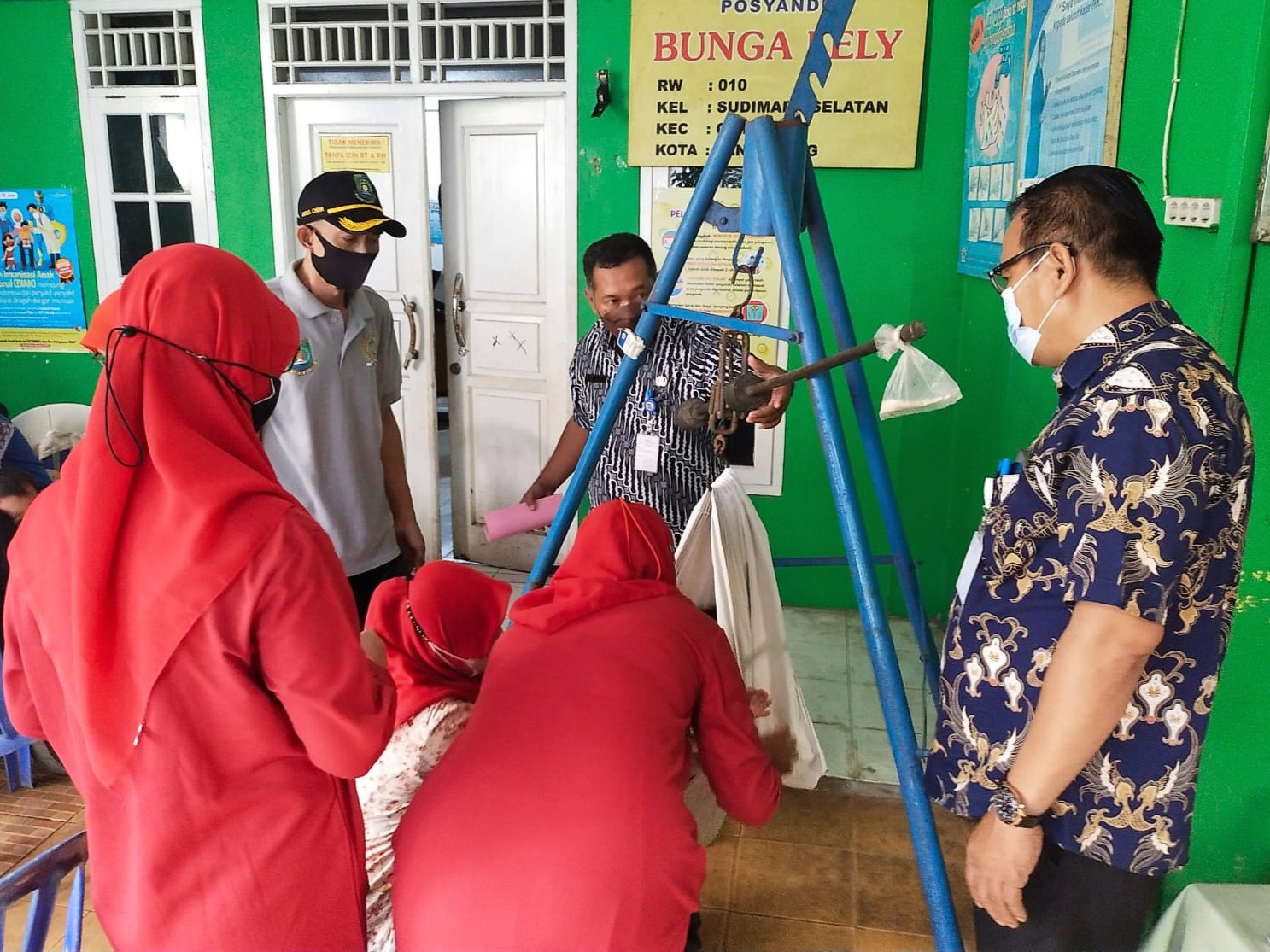 Monitoring Kegiatan Bulan Imunisasi Anak Nasional (BIAN) di Posyandu Nely RW 010 Kelurahan Sudimara Selatan