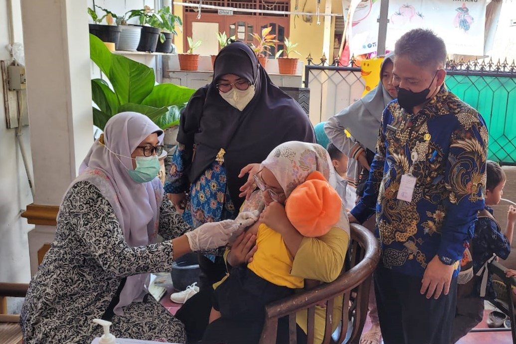 Monitoring Kegiatan Bulan Imunisasi Anak Nasional (BIAN) di Posyandu Kecapi 2 RW 007