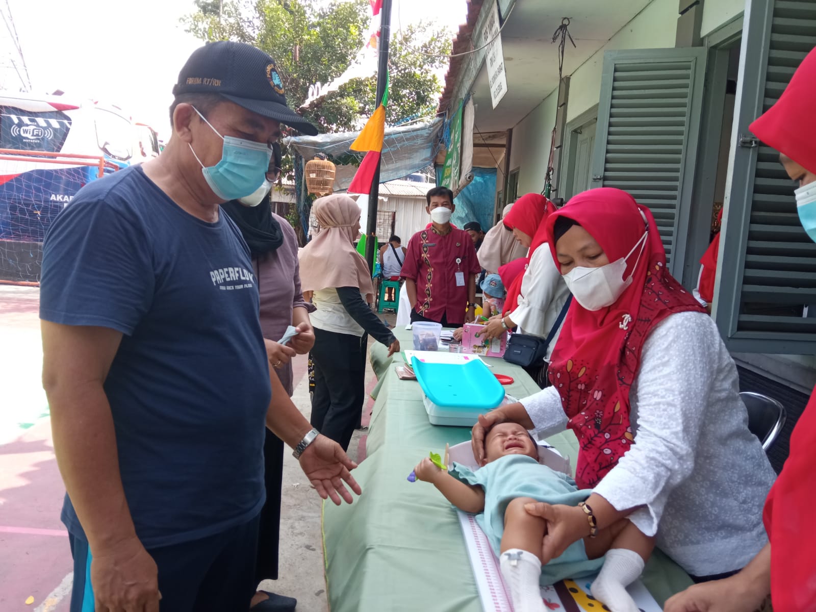 Monitoring Kegiatan Bulan Imunisasi Anak Nasional (BIAN) di Posyandu Kusuma RW 009 Kelurahan Sudimara Barat