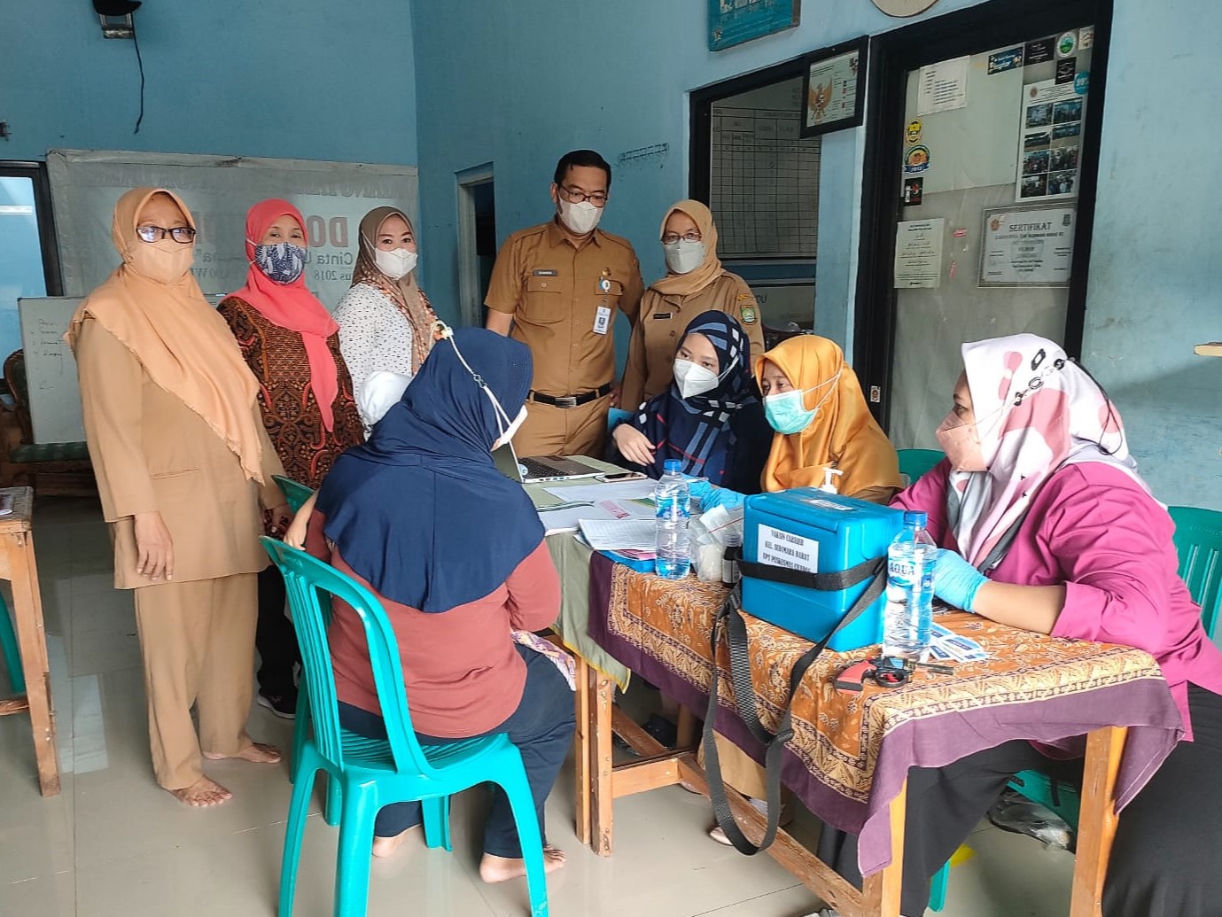 Monitoring Kegiatan Bulan Imunisasi Anak Nasional (BIAN) di Posyandu Kecubung RW 008 Kelurahan Sudimara Barat