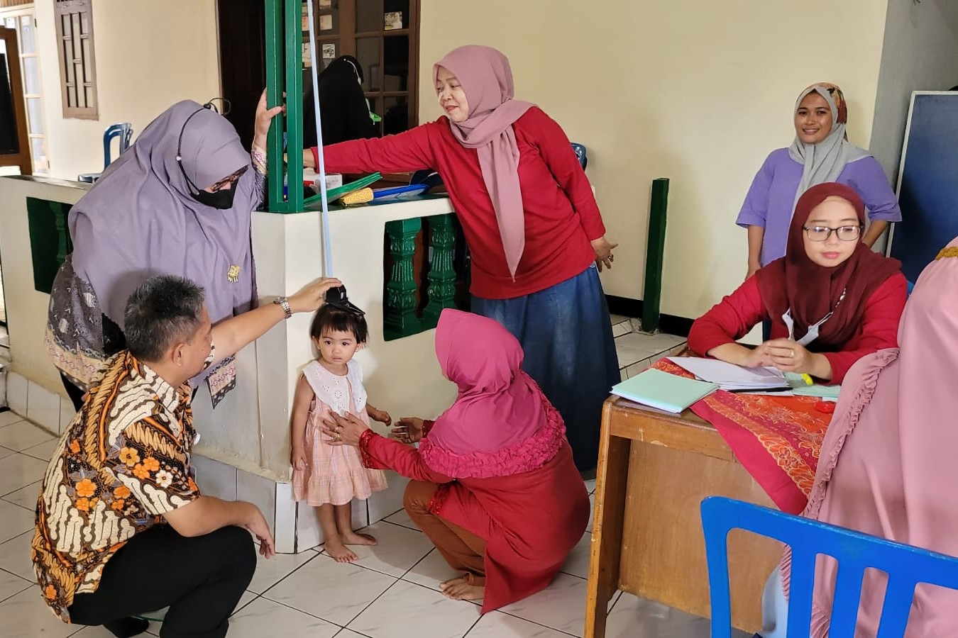 Monitoring Kegiatan Posyandu dan Posbindu Terintegrasi di Posyandu Nanas RW 004 Kelurahan Paninggilan Utara