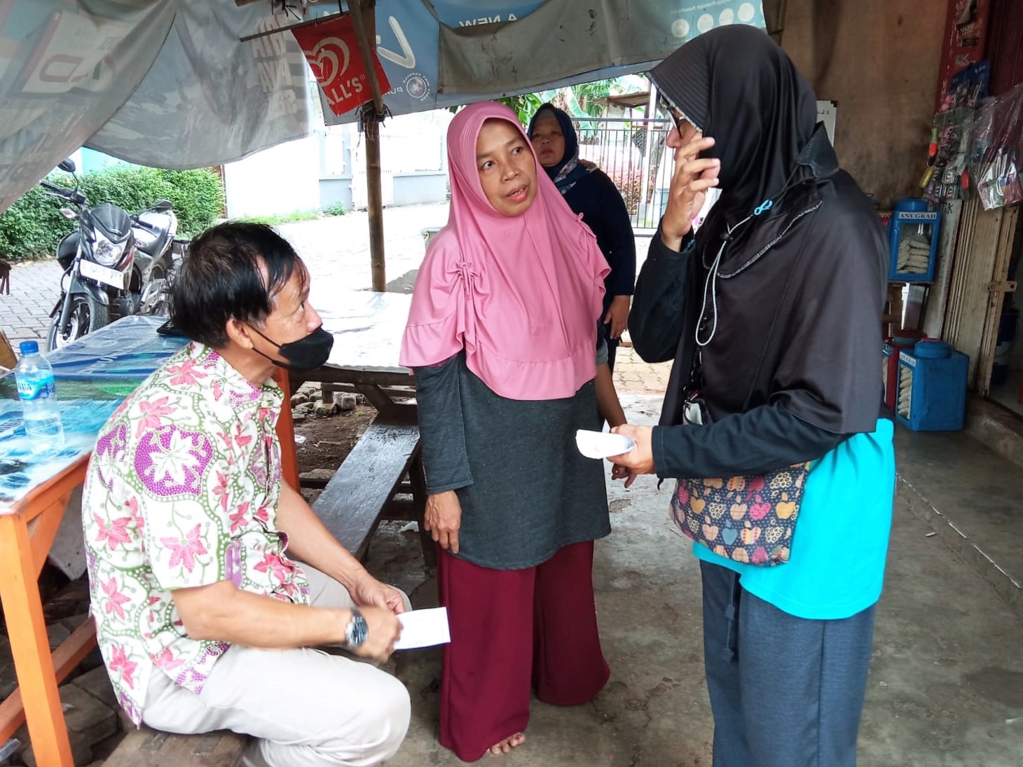 Monitoring Penyaluran Bantuan Program Keluarga Harapan (PKH) bagi Warga Kelurahan Sudimara Barat