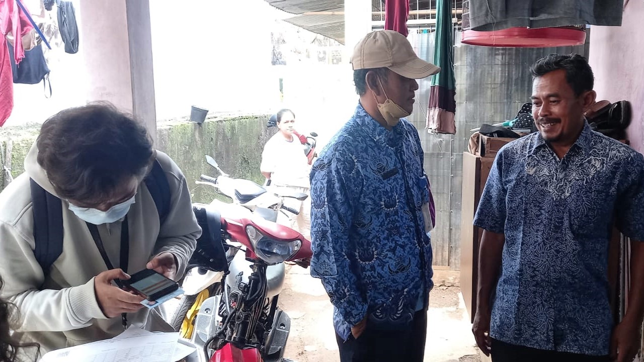 Pendampingan Bersama Petugas Disperkim Provinsi Banten dalam Survey Lokasi Bedah Rumah di Wilayah Kelurahan Paninggilan