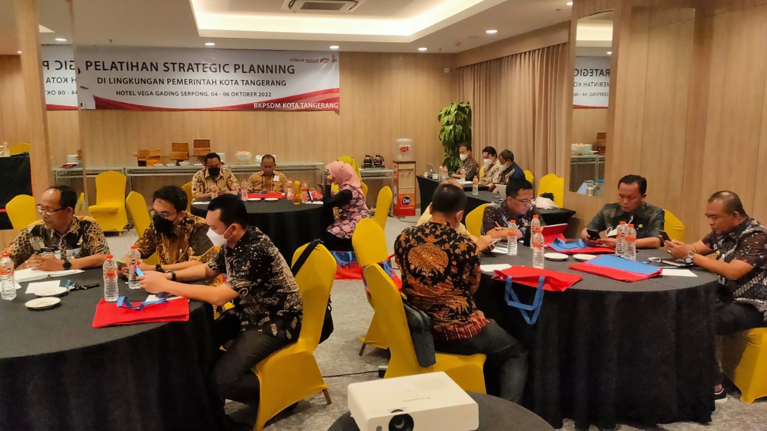 Menghadiri Pelatihan Startegic Planning di Lingkungan Pemerintah Kota Tangerang