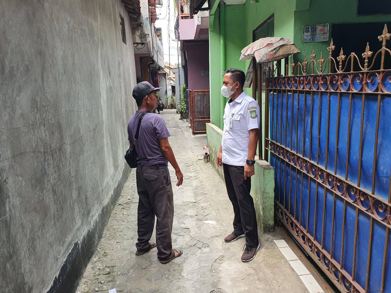 Monitoring Peningkatan Jalan oleh DPUPR Kota Tangerang di Wilayah RT 002 RW 008 Kelurahan Paninggilan