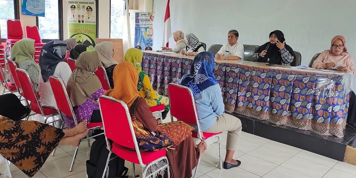 Rapat Koordinasi Bersama PSM Dalam Persiapan Penyaluran BLT Inflasi BBM di Kelurahan Paninggilan Utara