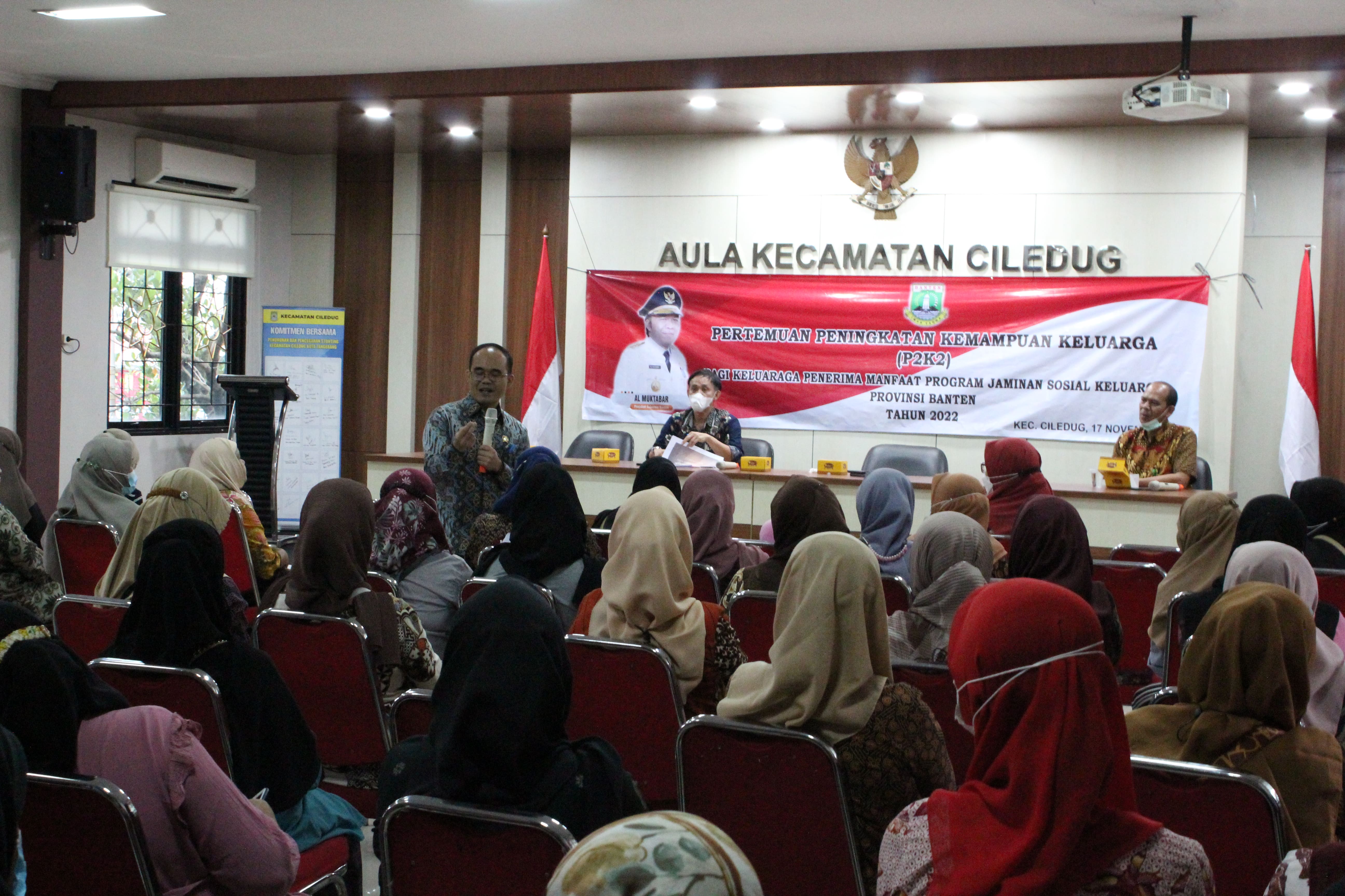 Sosialisasi Kegiatan Pertemuan Peningkatan Kemampuan Keluarga (P2K2) Bagi Keluarga Penerima Manfaat Program Jaminan Sosial Provinsi Banten