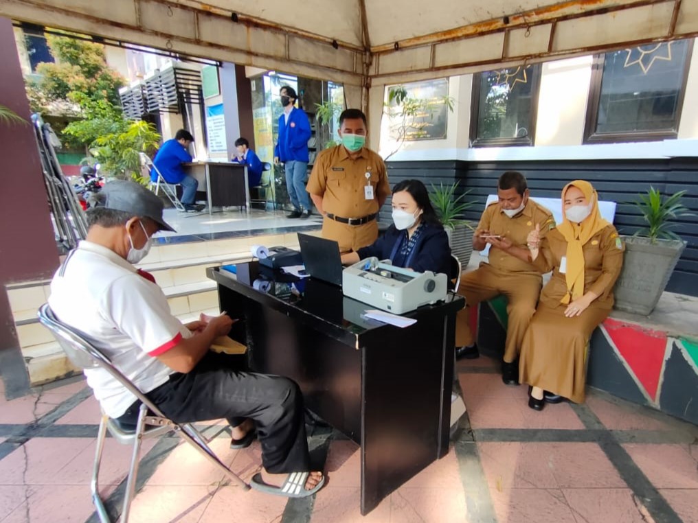Monitoring Kegiatan Pelayanan PBB Keliling Bersama Bapenda Kota Tangerang di Kelurahan Sudimara Barat