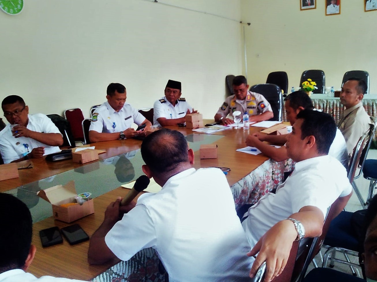 Menghadiri Rapat Evaluasi Kewilayahan Terkait Jumlah Personil pada Satpol PP Kota Tangerang di Aula Satpol PP Kota Tangerang